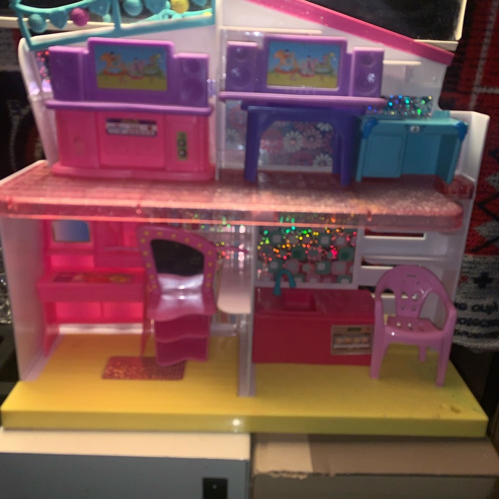 Shopkins Happy Places Home With Furniture